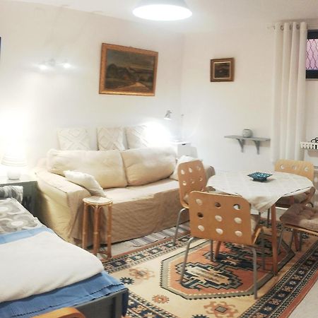 B&B Family Basement Apartment, Breakfast, Free Parking, 5Km From Tulln Chorherrn Luaran gambar