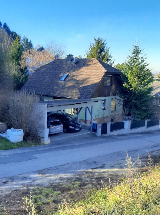B&B Family Basement Apartment, Breakfast, Free Parking, 5Km From Tulln Chorherrn Luaran gambar