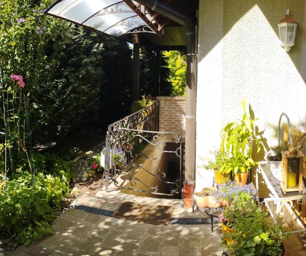 B&B Family Basement Apartment, Breakfast, Free Parking, 5Km From Tulln Chorherrn Luaran gambar